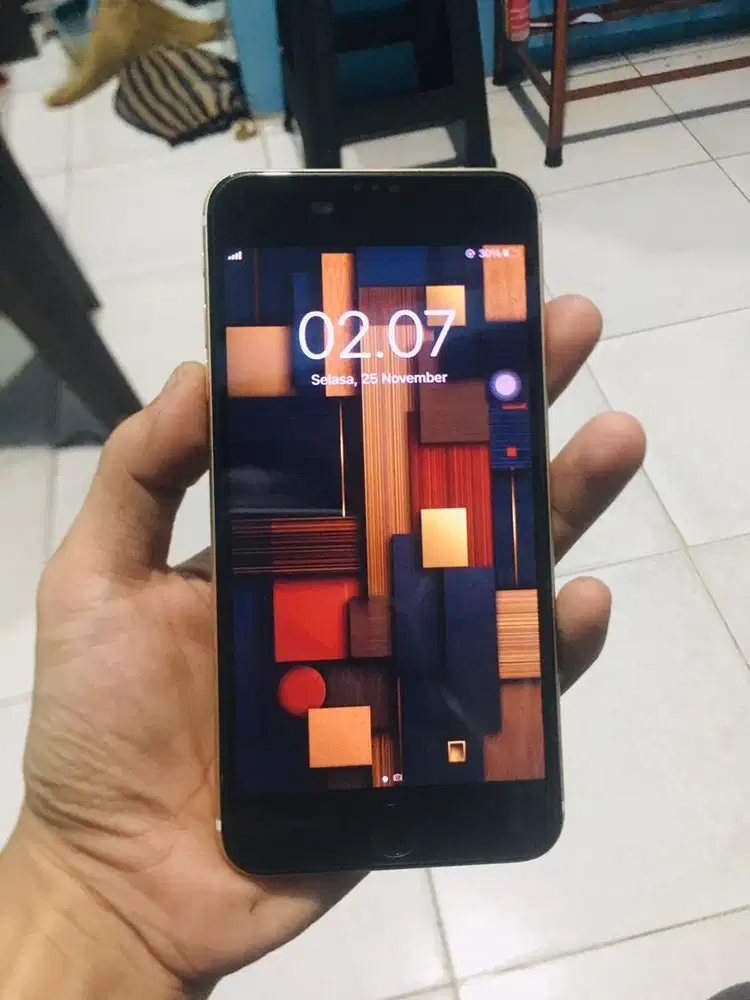 Iphone 6s plus 32gb minus sesuai deskripsi