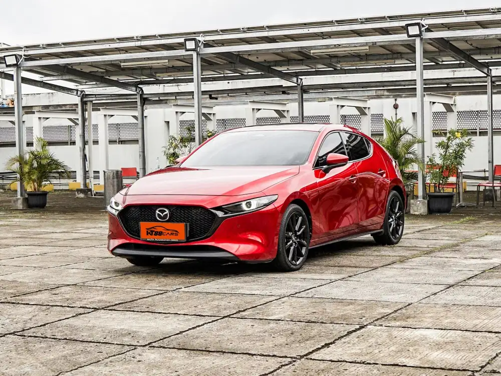 Mazda 3 2.0 Hatchback Matic 2024 Merah ganjil