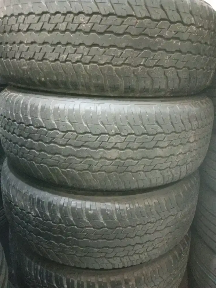 Ban Dunlop 265/65R17