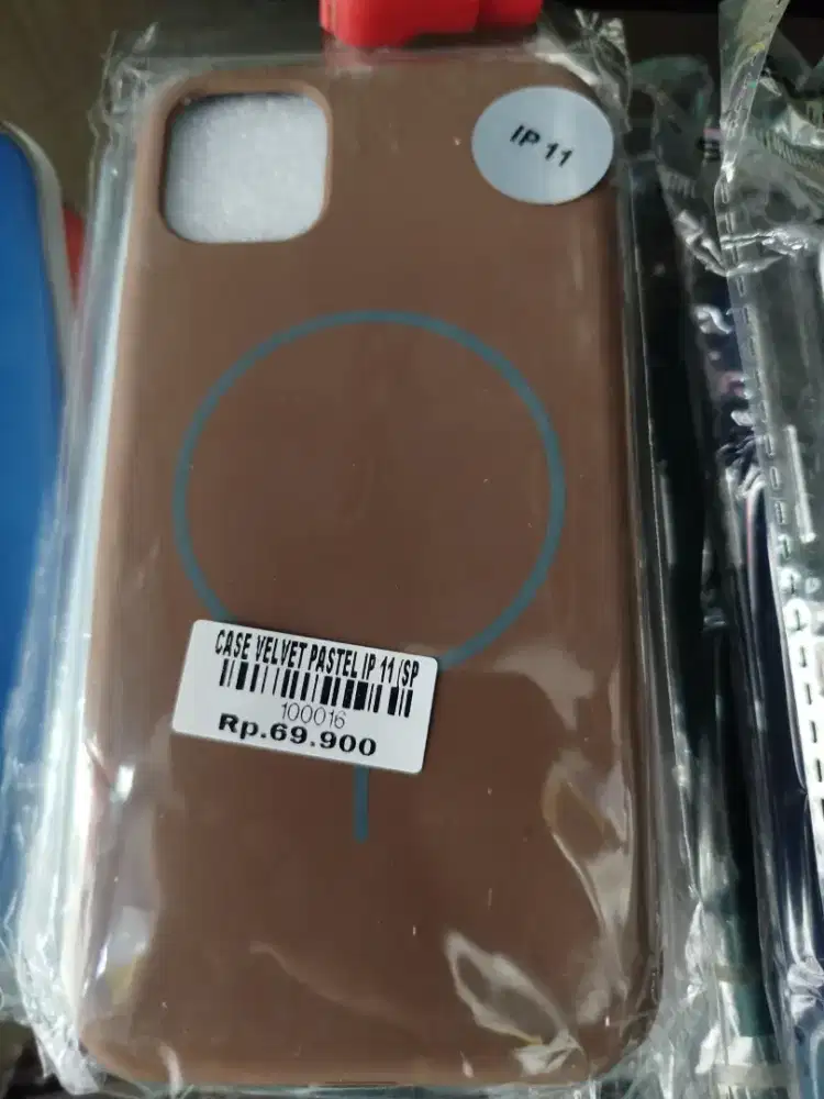 CASE VELVET PASTEL IP 11