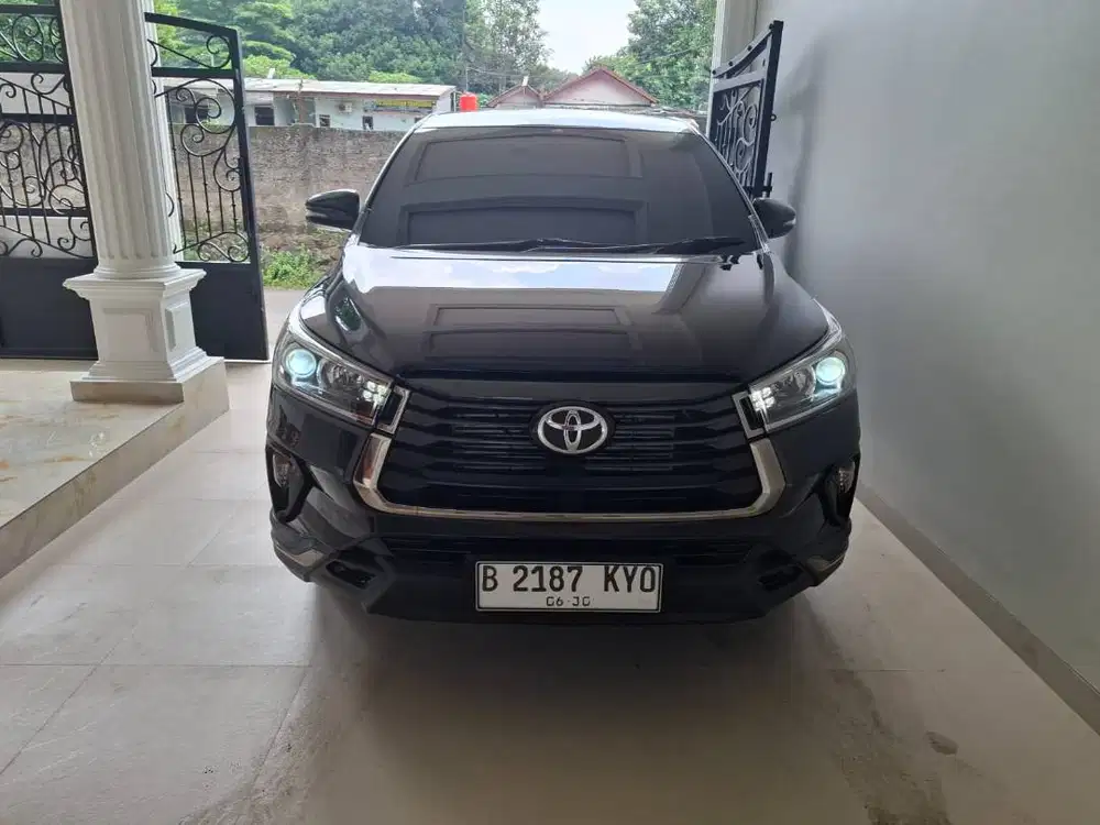 Toyota Kijang Innova Venturer Diesel Matic 2021 Hitam