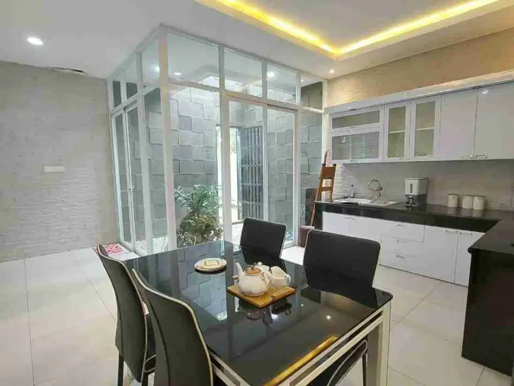 Disewakan Rumah Bagus Full Furnished di Cluster Cynthia Summarecon