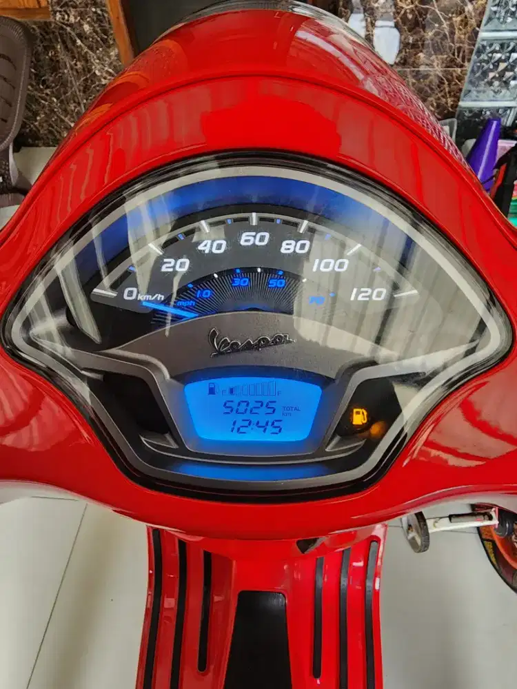 Vespa LX 125 tahun 2023 reg 2024