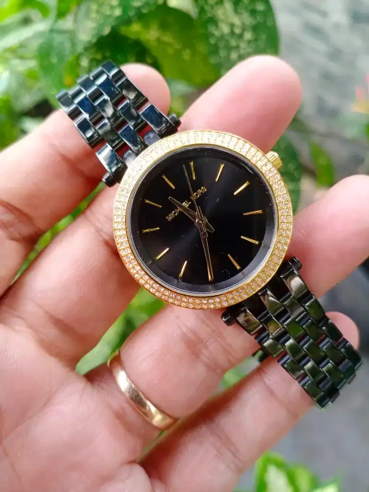 Jam.wanita Michael kors waru