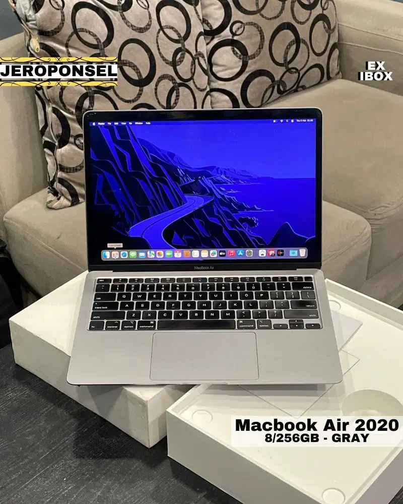 MACBOOK AIR 2020 13” i3 8/256GB GRAY EX IBOX LENGKAP CC RENDAH