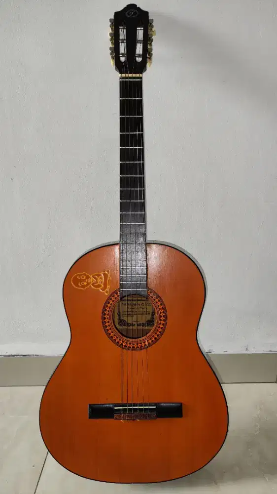 Gitar Yamaha G 235