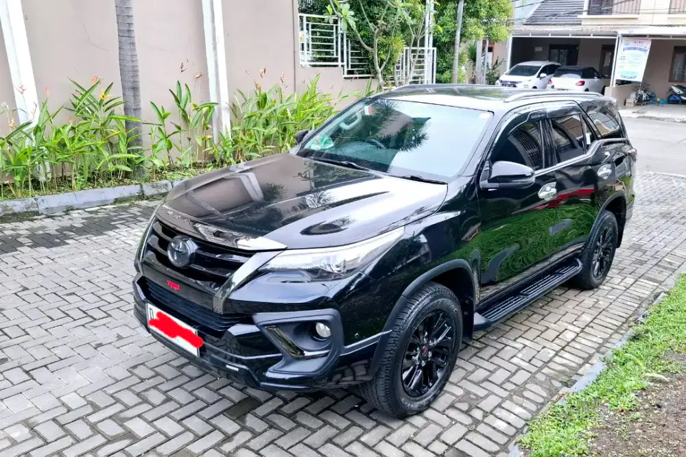 Fortuner VRZ TRD 2020 hitam, pakaian pribadi mulus surat lengkap