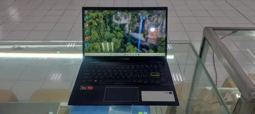 Asus vivobook flip 14 AMD Ryzen 5 5500u 8GB 512GB 14inch Touchscreen