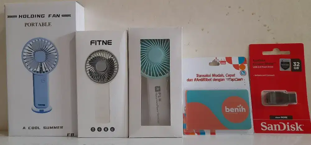 Flas dis 32 GH + Kipas angin mini 3 bh + Kartu elektronik kondisi baru