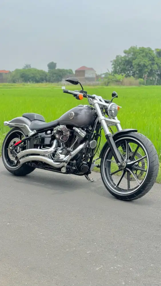 Harley Davidson Softail Breakout