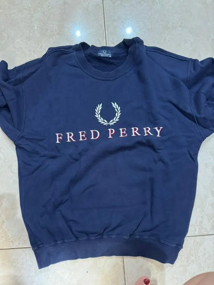 FRED PERRY SWEATER