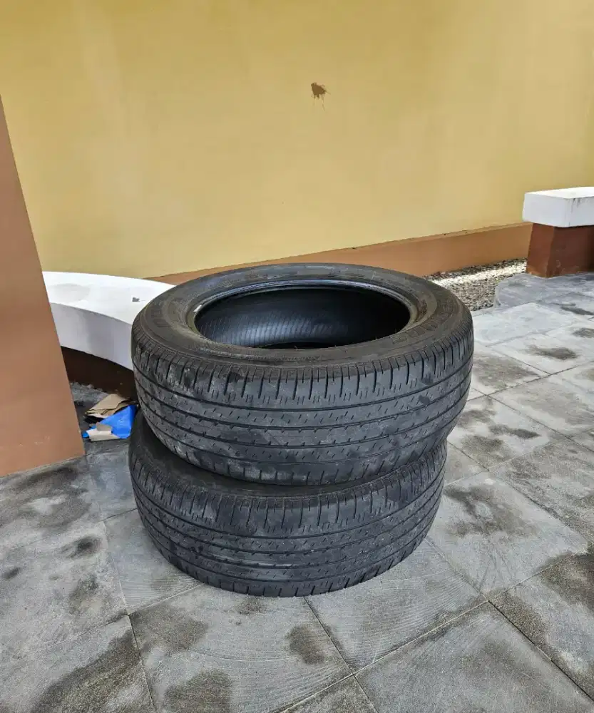 Ban bridgestone 235 60 r18