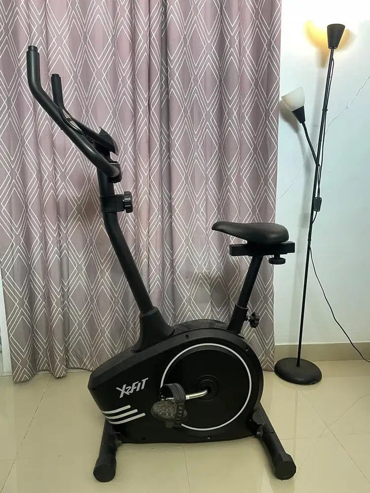 Sepeda statik magnet