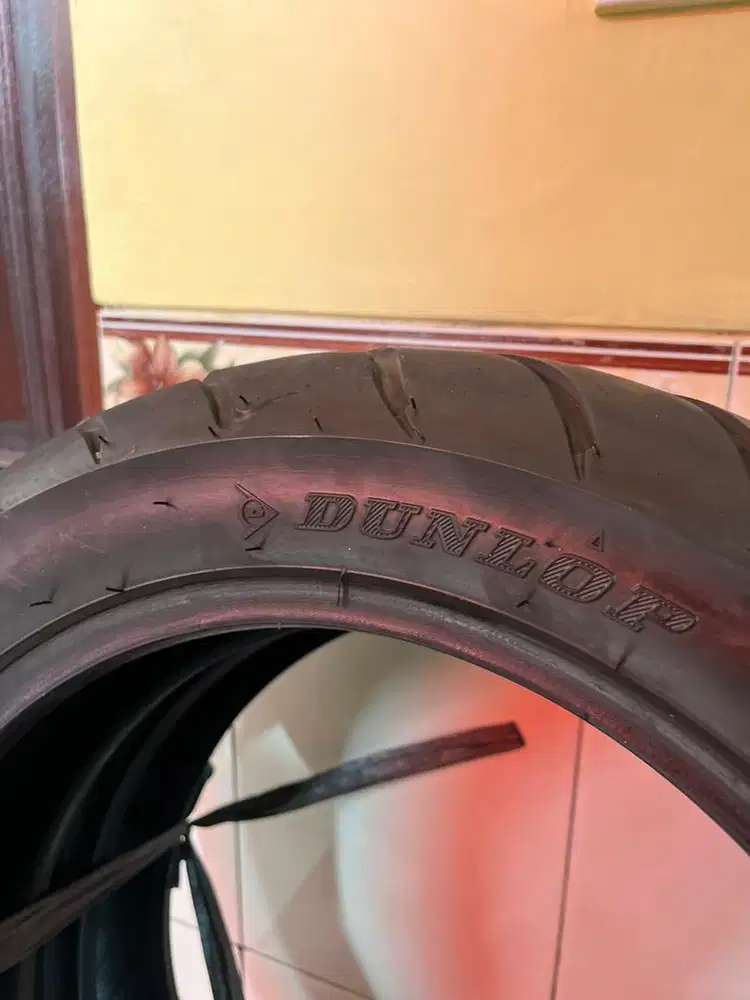 DI JUAL MURAH !! BAN DUNLOP ORI XMAX LIKE NEW !