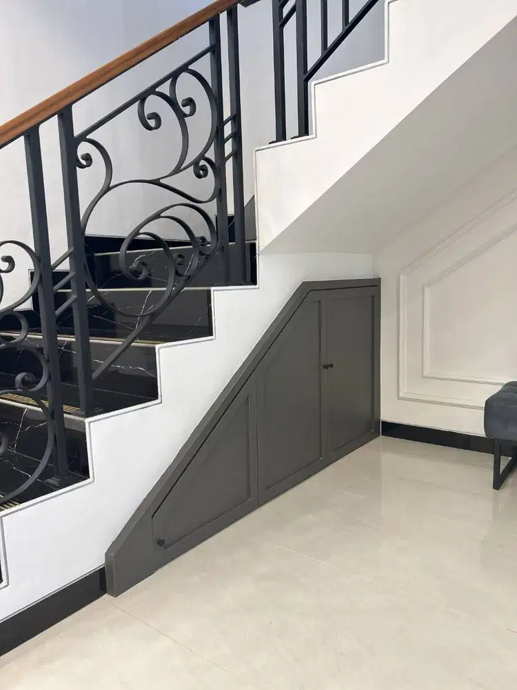 Lemari Dark Accent Bawah Tangga (Custom)