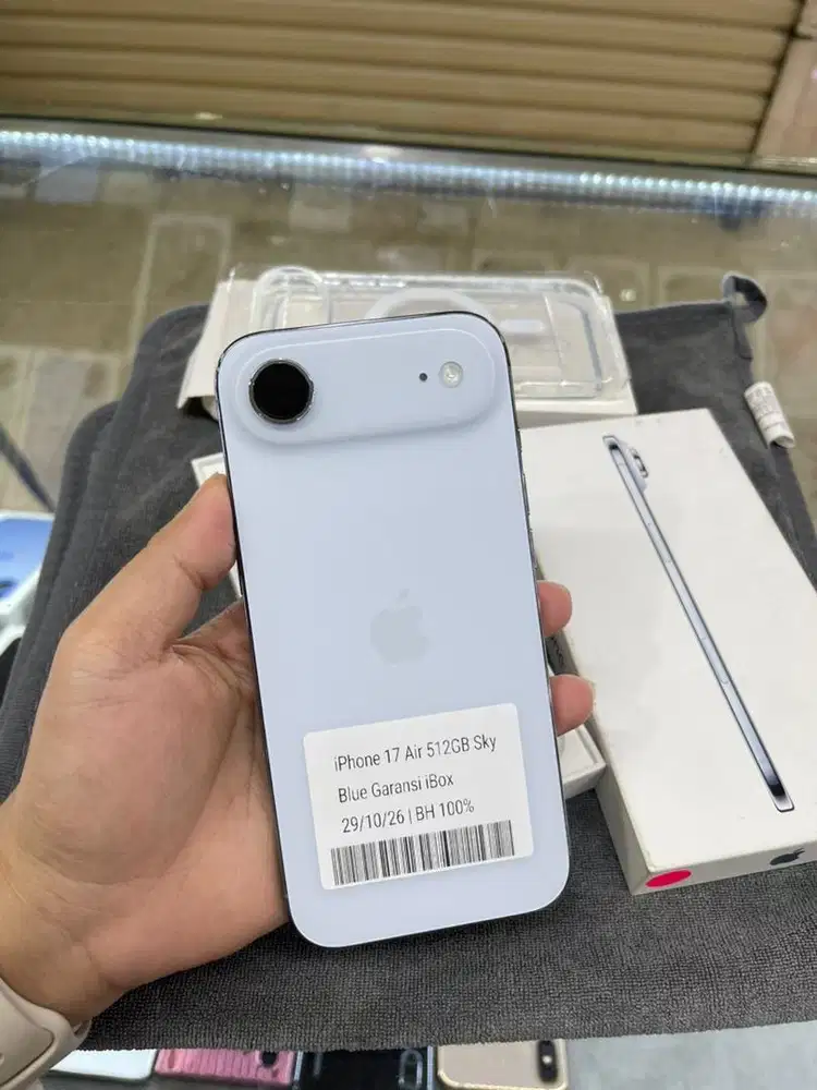Iphone 17 Air 512 Blue Like New Ibox On 29/10/2026 fullset