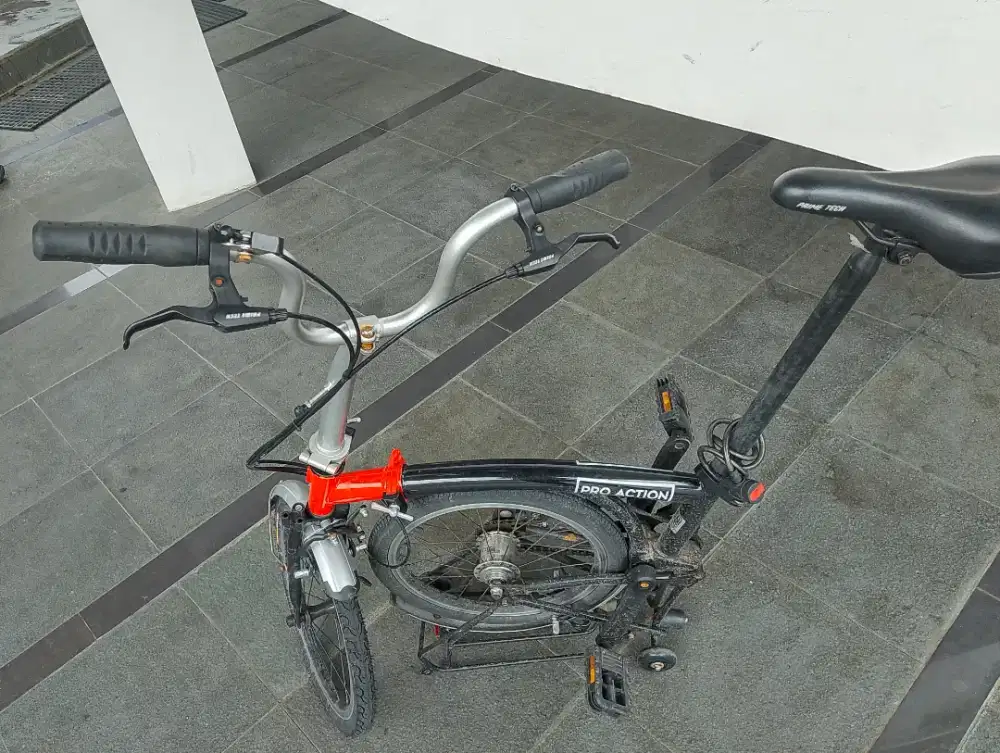 Sepeda Lipat Trifold/Tiga Lipatan/Brompton