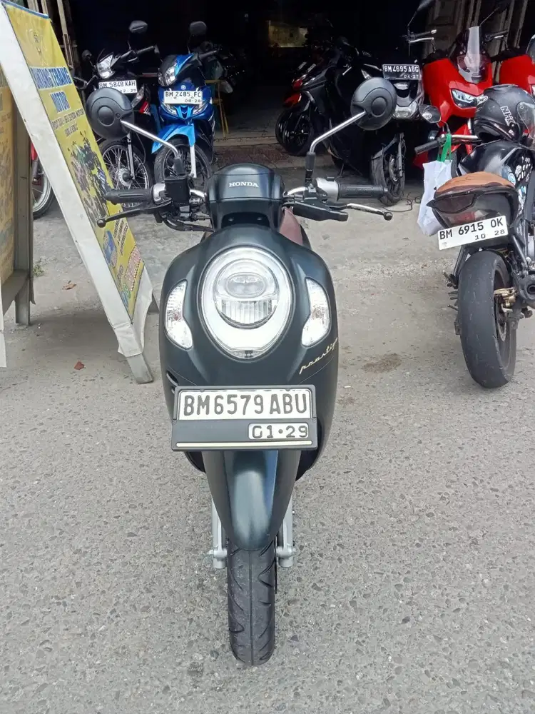 Dijual cepat Honda Scoopy tahun 2023 akhir