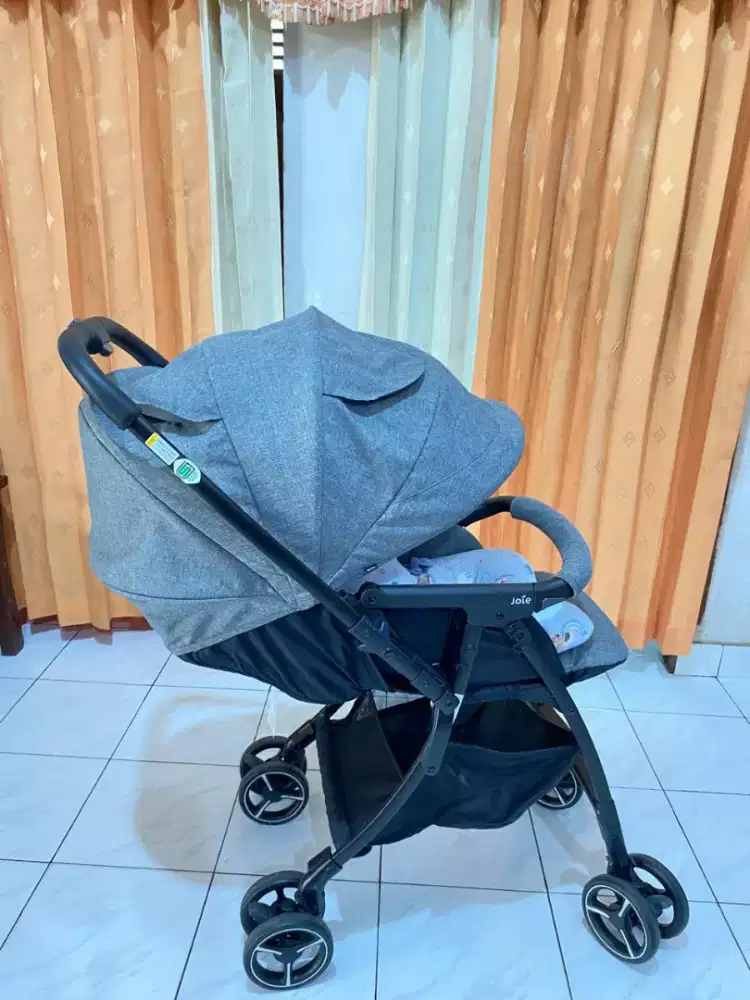Stroller joie baggi 4WD 2 arah