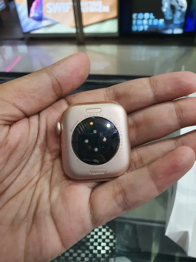 Apple Watch Series 10 42mm Open Box