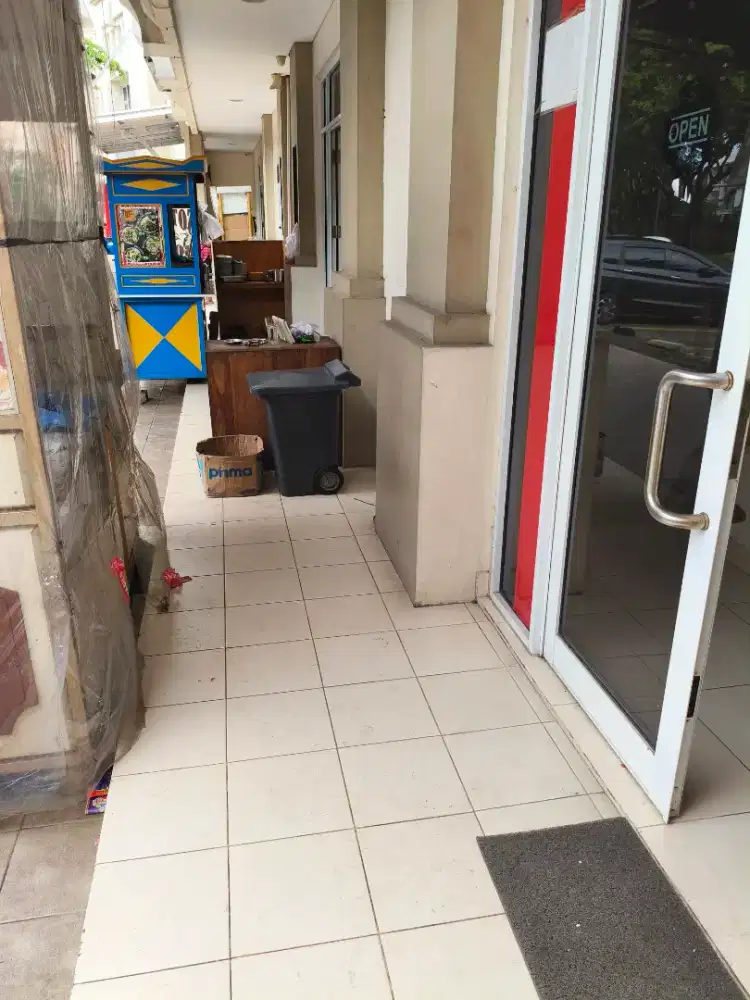 Disewakan Lapak Tempat Usaha Jualan di BSD