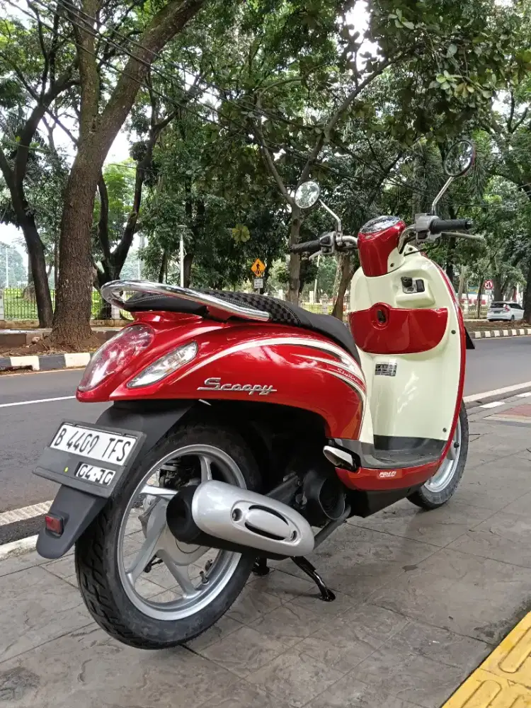 DIJUAL CASH HONDA SCOOPY OLD SPORTY THN 2014 PAJAK IDUP