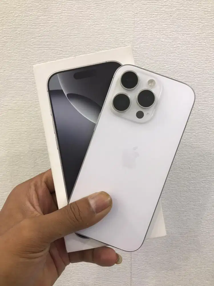 Iphone 16 pro 256 garansi mei27 bh 94 like new