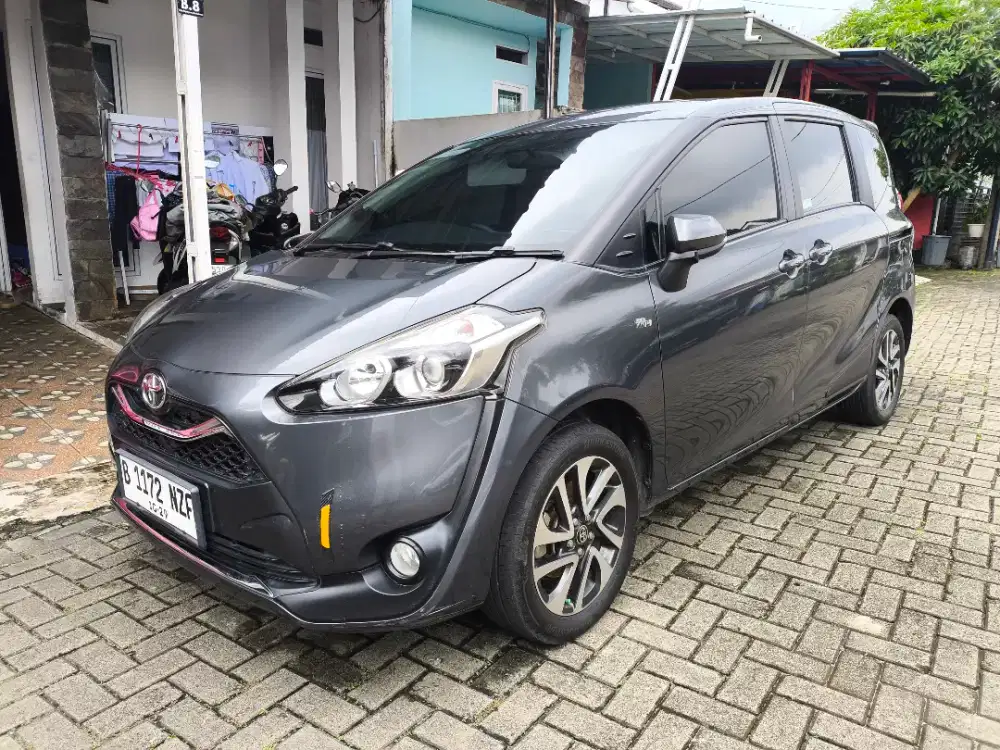 LOW KM 58RB Sienta 2019 Facelift (ISTIMEWA)