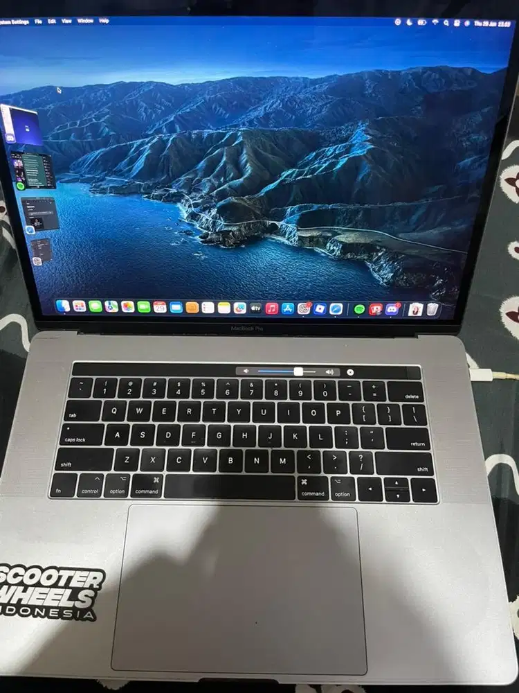 Macbook Pro 2019, i7, 15inch, RAM 16/512GB