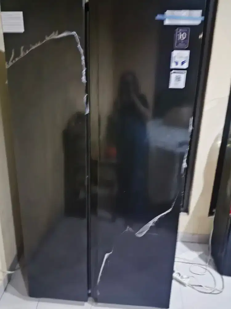 Dijual kulkas segerakan siapa cepat dia dapat