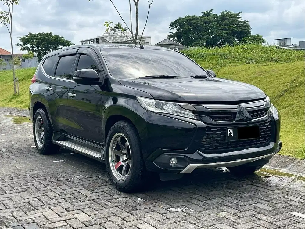Mitsubishi Pajero Sport Diesel 2.5 GLX Manual 4x4 2016 Hitam Plat PA
