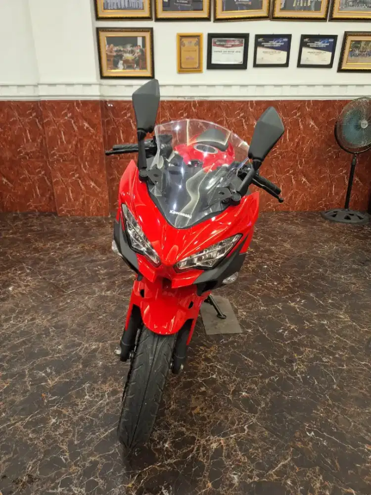 Hub ima DP promo Ninja 250 FI 2023 . Like New Syarat kredit KTP KK