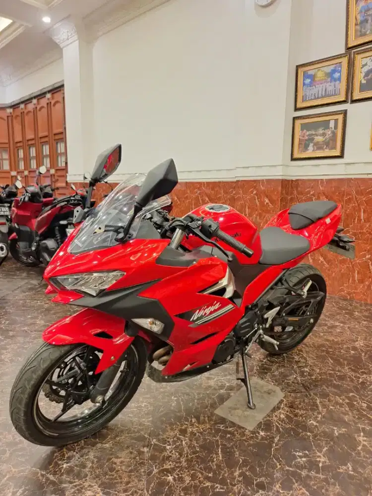 Hub ima DP promo Ninja 250 FI 2023 . Like New Syarat kredit KTP KK