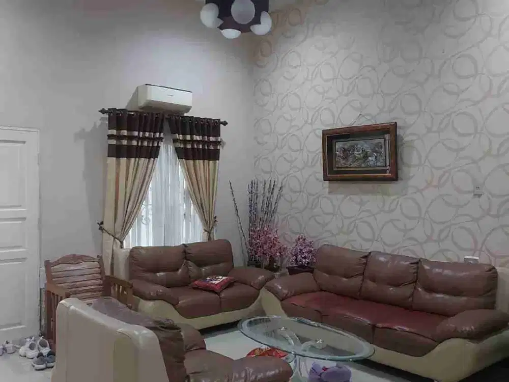 Dijual cepat ruko cemara. asri jl. makmur