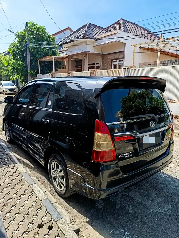 Toyota Kijang Innova 2015 Bensin