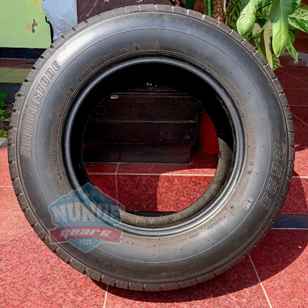300rb'an‼️ Ban Bridgestone 215/70 R15 for Jimny Katana Hilux pickup