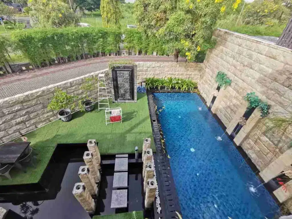 Dijual rumah mewah lux model villa sukomanunggal lokasi strategis
