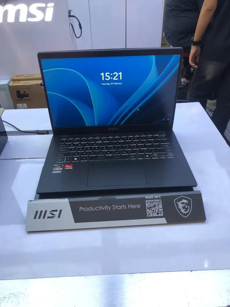 MSI MODERN Ram 8/512 GB