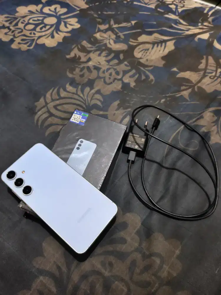 Samsung S24 FE RAM 8/256 WARNA BLUE