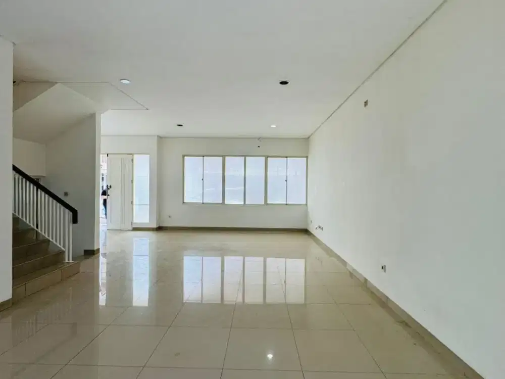 Rumah Rapi Siap Huni Di Golf Lake Residence Luas 8x20 2 Lantai