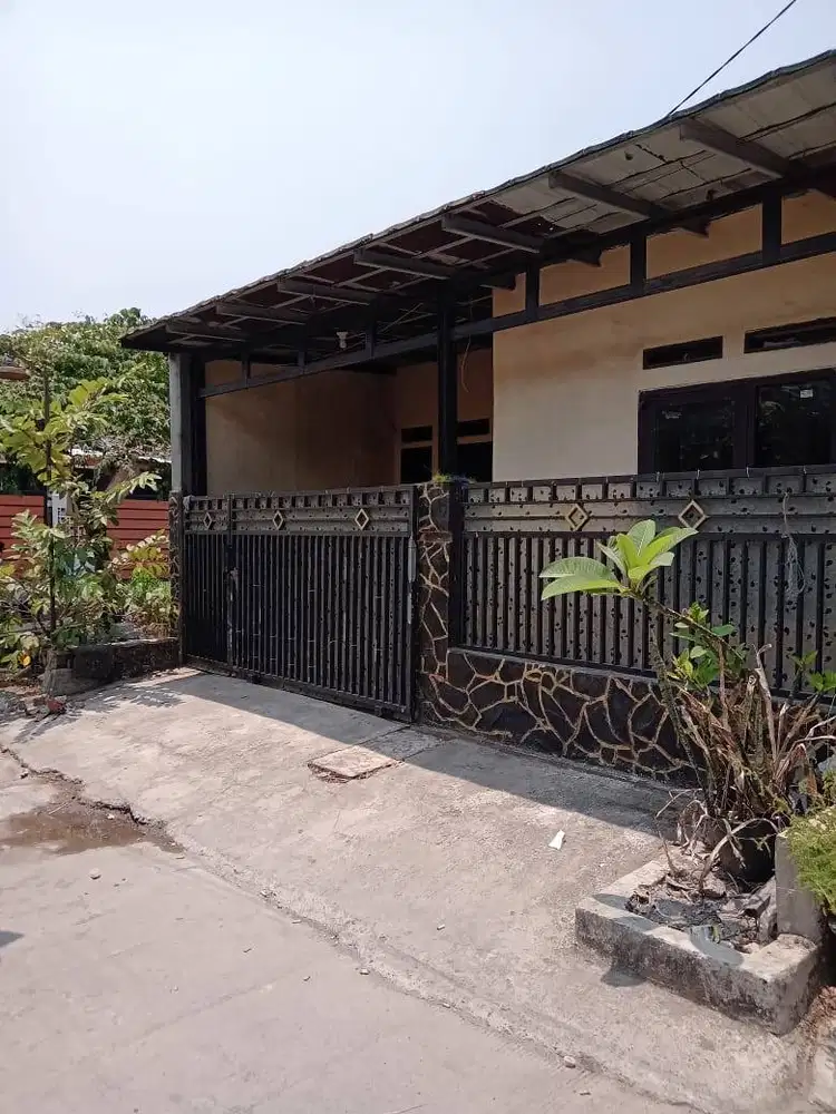 DIKONTRAKAN RUMAH TEMPAT TINGGAL PERUMAHAN KIRANA CIKARANG BEKASI