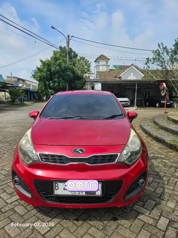 Dijual: KIA RIO Matic 2013