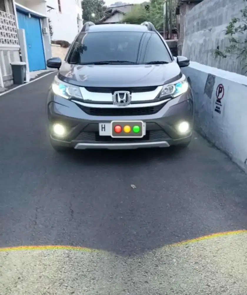 Honda BRV 2018 E CVT Istimewa