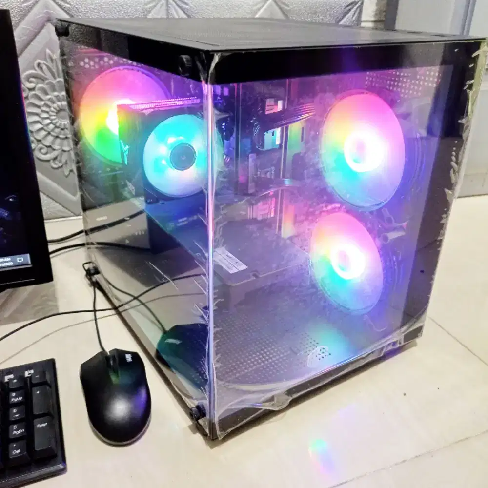 Core-i9 Ram 16gb ssd 512gb VGA GTX 8GB 24Inchi 1set