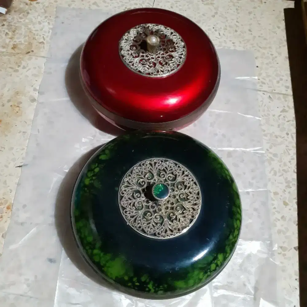 Toples Lebaran antik