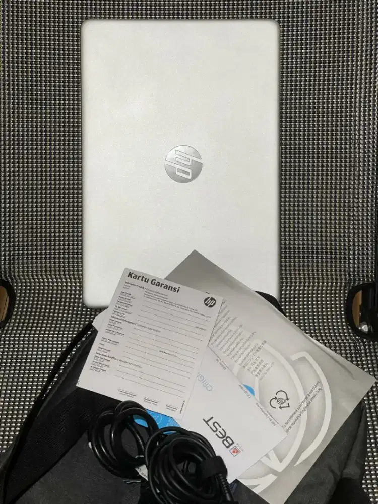 HP 14s Core i3 gen 12, 8/512GB garansi panjang