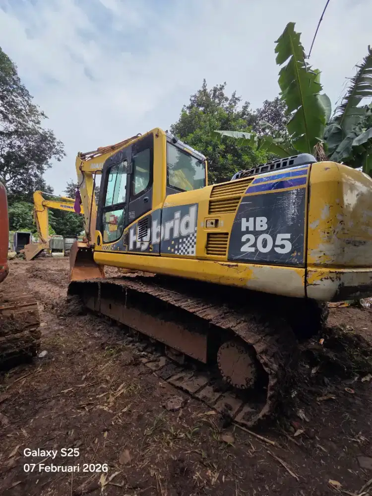 Exavator pc205-1HB 2011