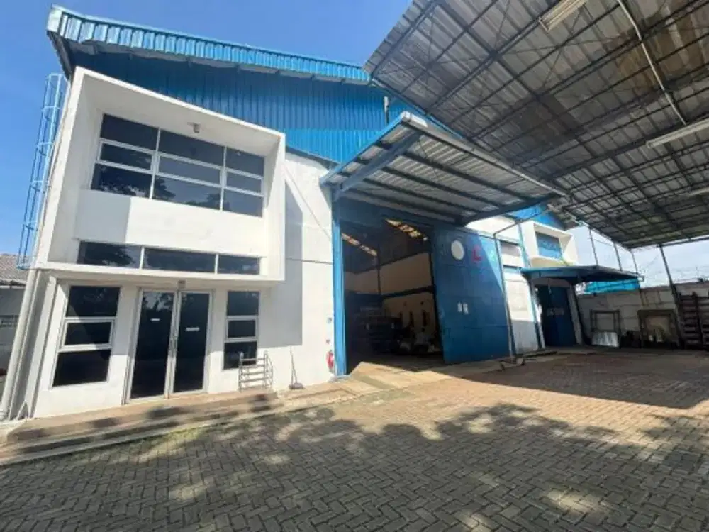 Dijual/Disewakan Gudang Jalan Mustikajaya, Muat Container 20 Feet, Panjang Gudang 34M, Lebar 16,8M, Terdapat Office, 14 Kamar Mess, SHM, bisa KPR