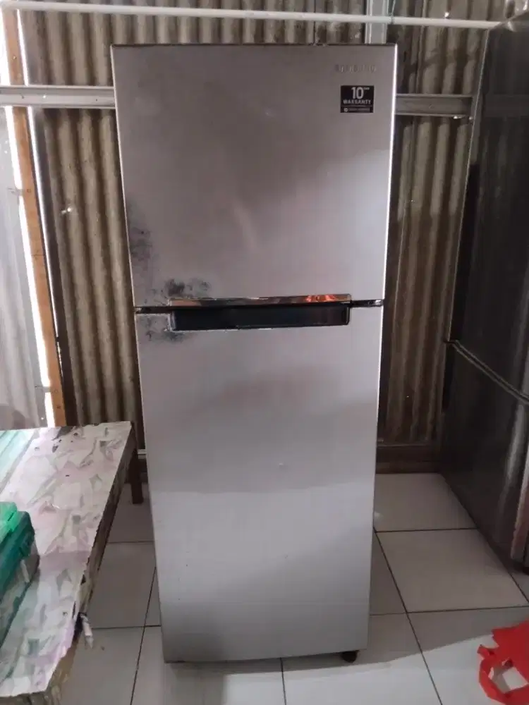 Kulkas 2 pintu samsung inverter