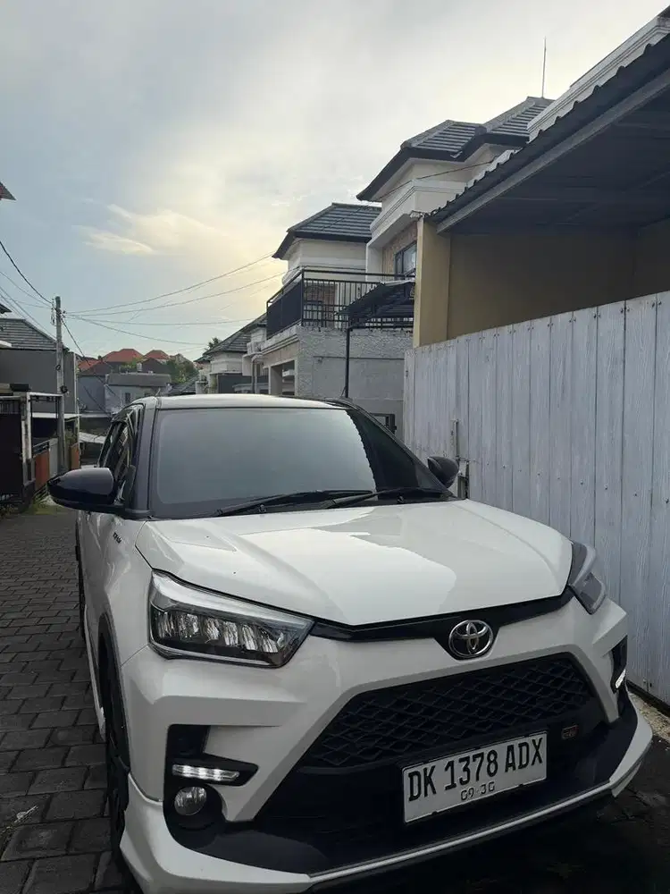 Dijual Toyota Raize 1.0 Turbo GR Sport TT warna Putih non TSS